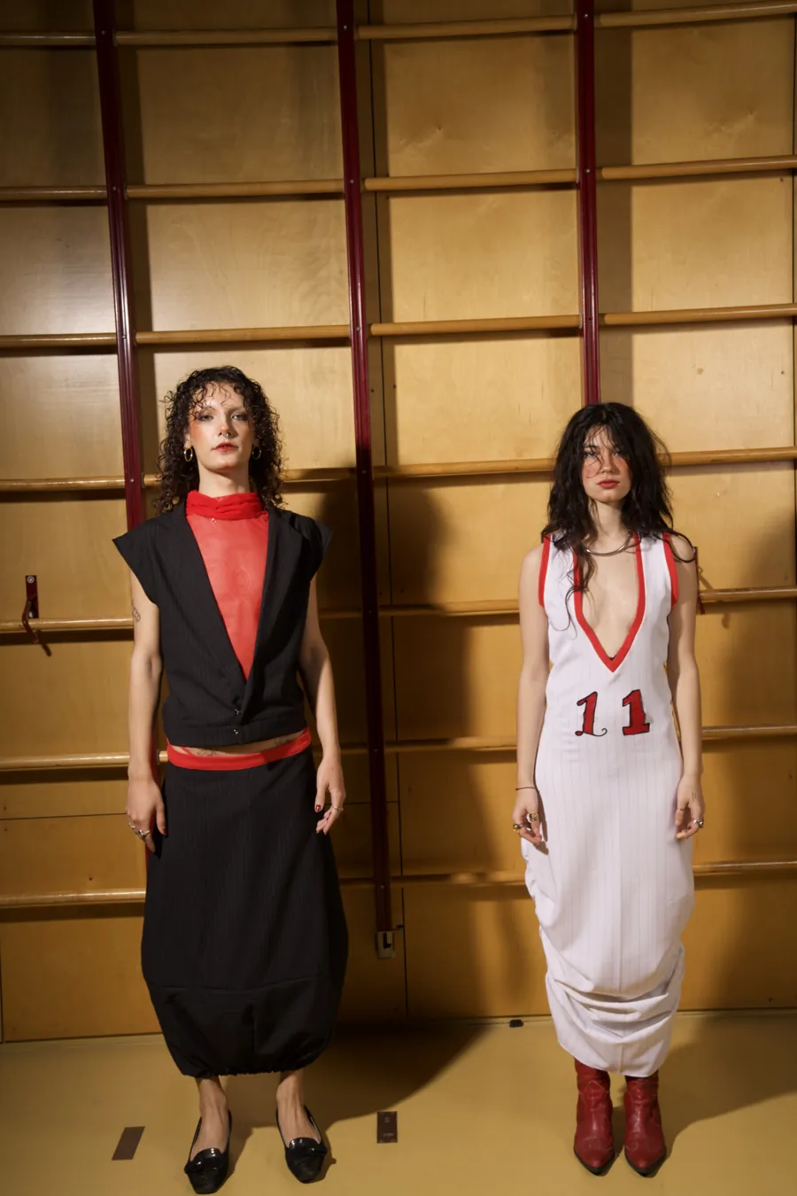 Both looks from the front against the wall bars.